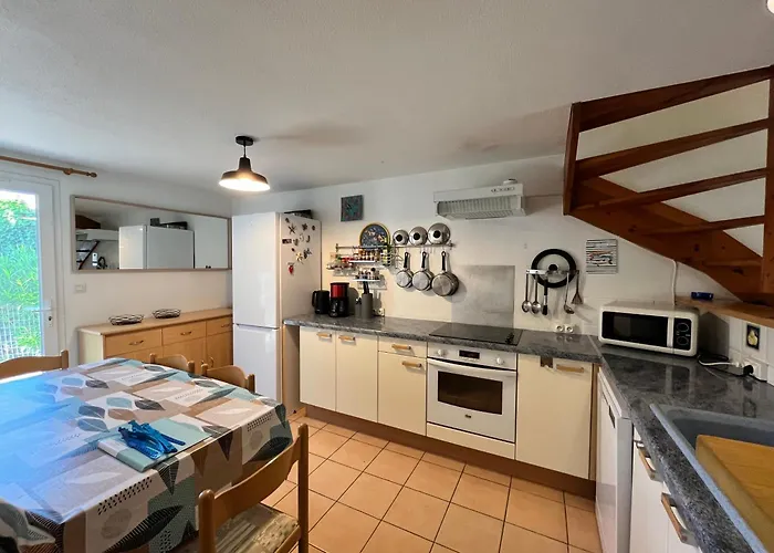 Belle Entierement Climatisee 4 10 Couchages, Fibre Wifi, 2 Terrasses Parking Privatif Dans Securisee Piscine Commune 800 M De La Lrcs69